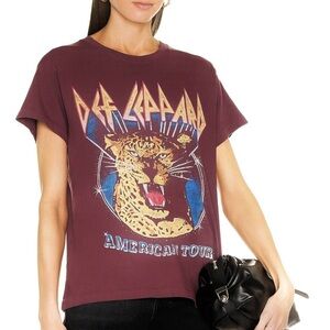 Daydreamer LA Def Leppard American Tour Leopard Rock Band Brown Graphic Tee